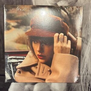 RED (TAYLOR’S VERSION) VINYL